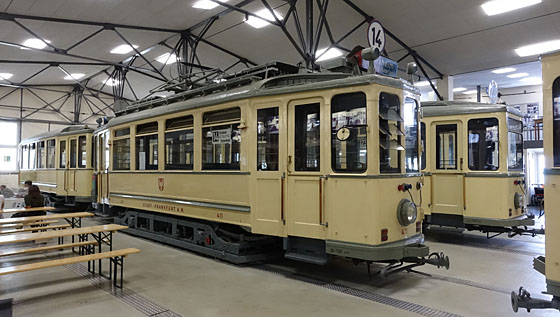 F-sarjan 2-akselinen juna 1920-luvulta oli ajossa vielä 1960-luvun.